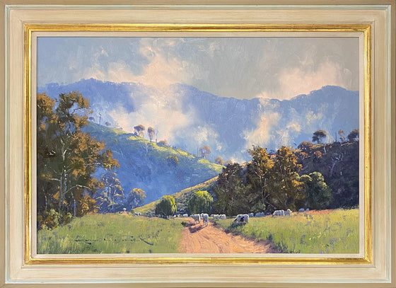 Towards the Rising Mist, Bretti