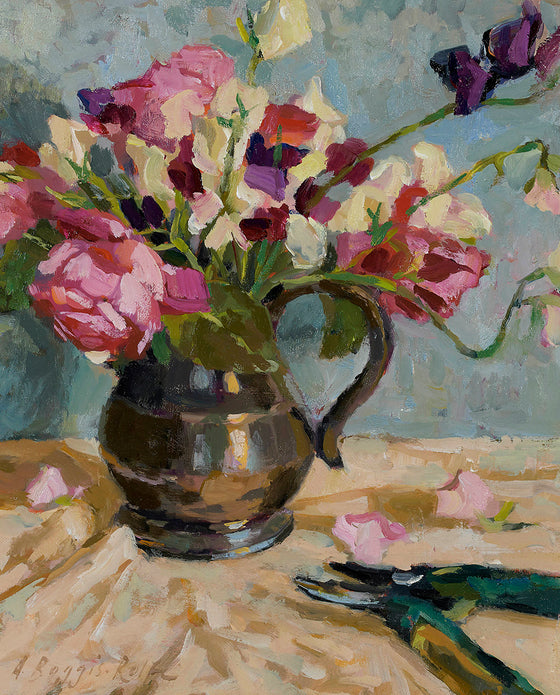 Alice Boggis-Rolfe contemporary British artist 'Sweet Peas in a Pewter Jug'