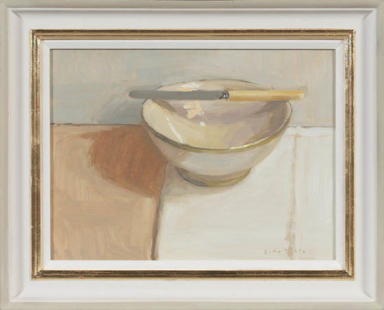 White Moroccan Bowl with Knife