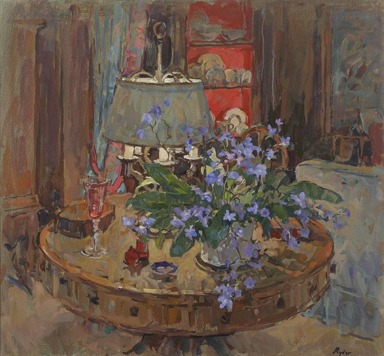 Drum Table With Flowers
